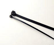 Műanyag kábelkötegelő fekete 2,5x200 termék fő termékképe